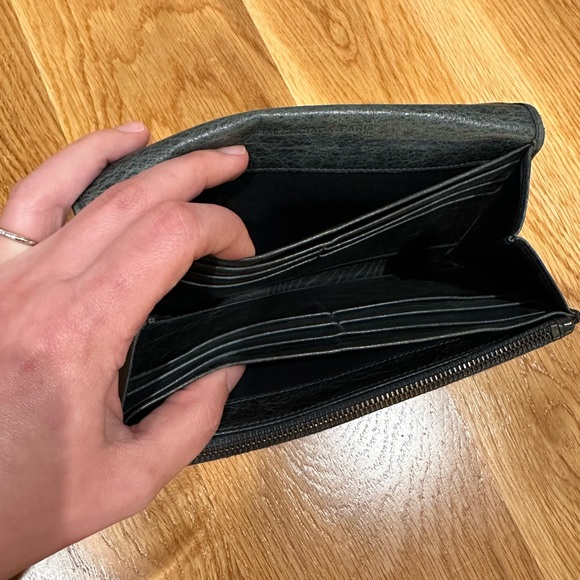Balanciaga Wallet - Picture 10 of 13
